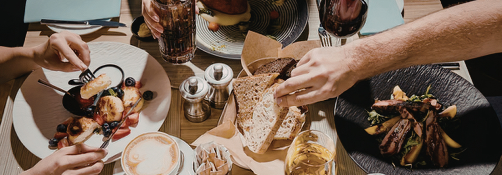 Plated Meal vs Buffet vs Street Food Catering: Which is Best for Your Event?